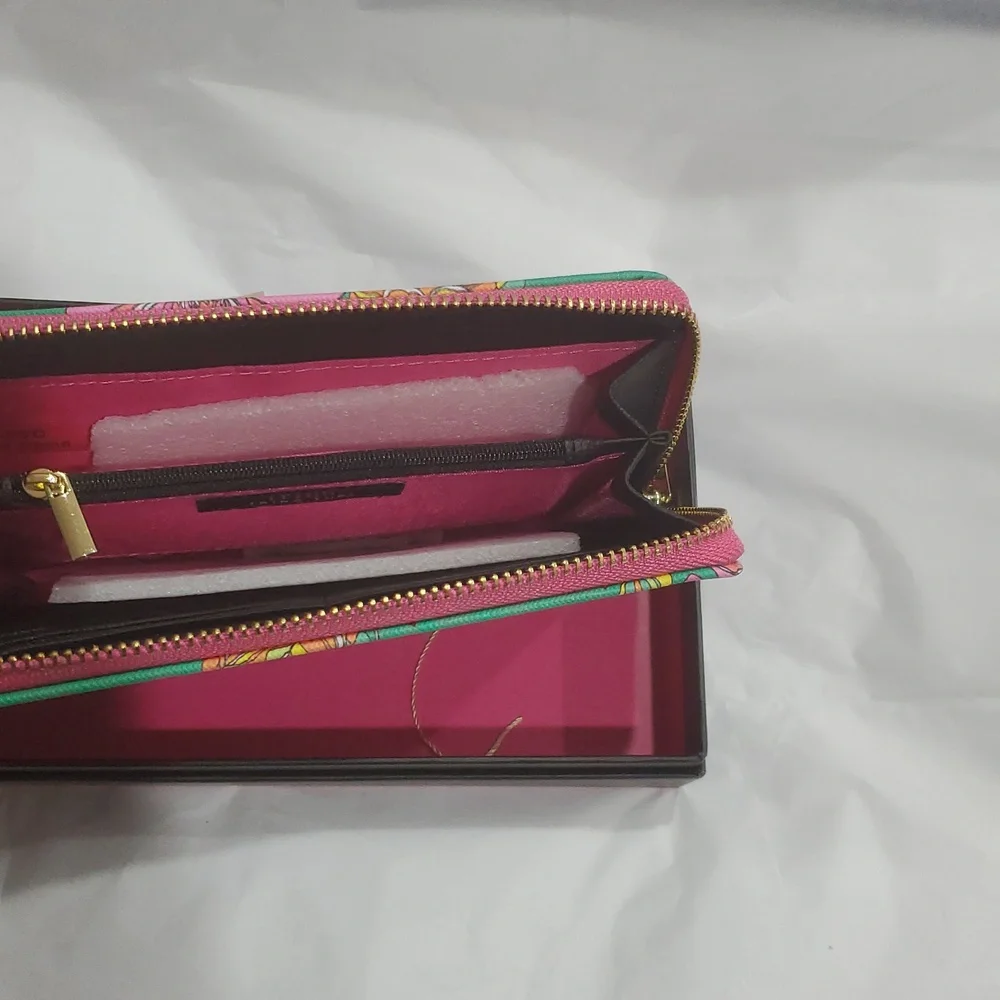 Trina Turk green pink orange hibiscus flowers tropical floral print print wallet